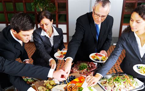 Business Lunch Etiquette Tips