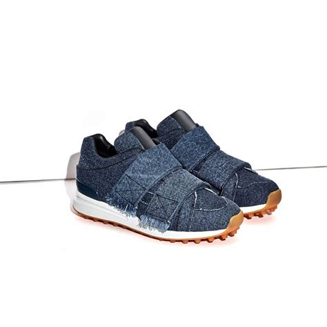 11 ways to wear the Velcro sneaker trend (without looking like a child) - FASHION Magazine