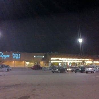 Kroger - 16 Photos & 17 Reviews - Grocery - 1366 Poplar Ave, Med District, Memphis, TN - Phone ...