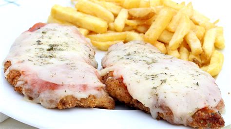 Milanesa a la napolitana - Receta argentina - Saltando la dieta