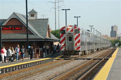 Chicago's Metra adding charging stations - Rail - Metro Magazine