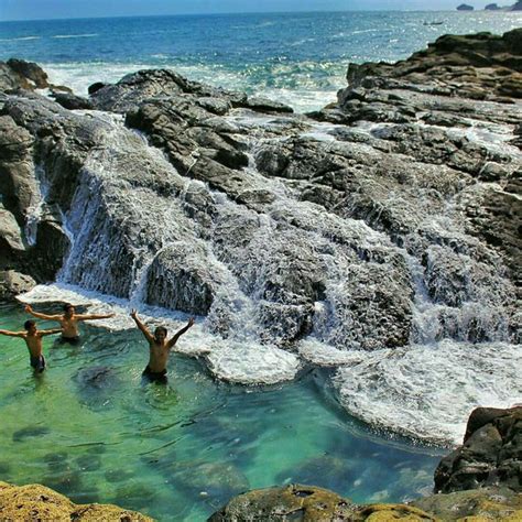 Pantai Wediombo: Surga Tersembunyi di Ujung Yogyakarta