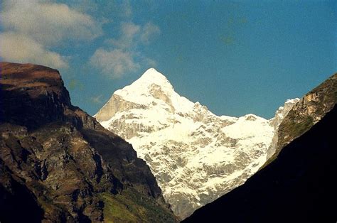 Neelkanth peak as seen from Badrinath, Sept. 92 - India Travel Forum ...