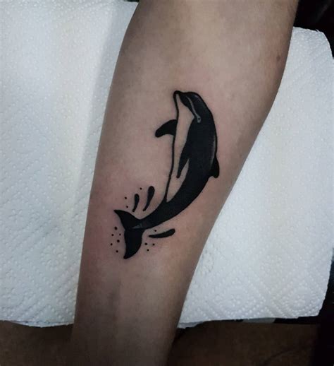 Dainty Dolphin Simple Tattoos - Dolphin Simple Tattoos - Simple Tattoos - MomCanvas