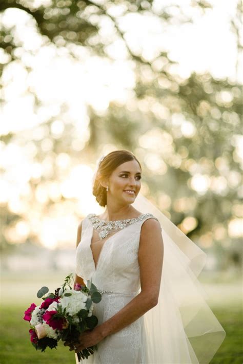 Chic Wedding in Lafayette, Louisiana | Junebug Weddings