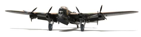 Border Model BF-010 Avro Lancaster Mark I/III 1:32 Bomber Model Kit ...