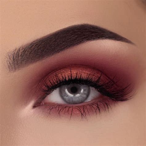 See this Instagram photo by @maryhadalittleglam • 370 likes Red Eye Makeup, Red Eyeshadow ...