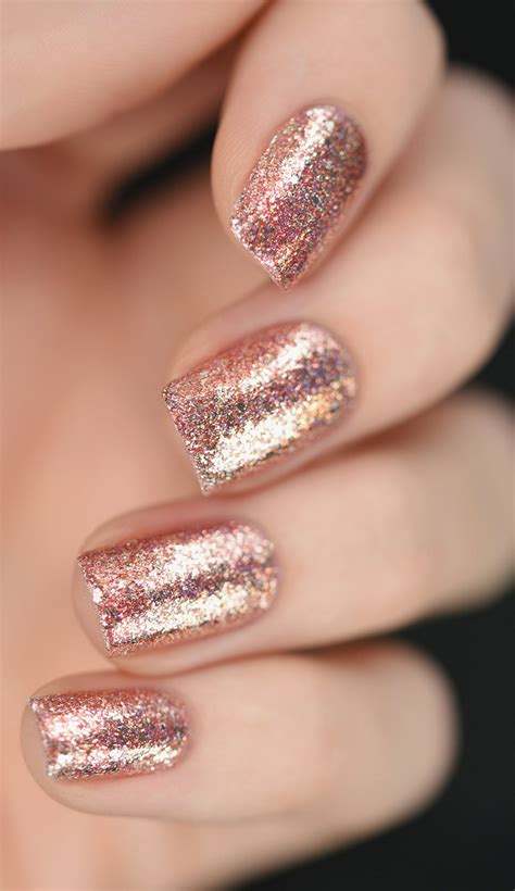 rose gold holographic nail polish | Gold | Pinterest | Holographic nail polish, Holographic ...