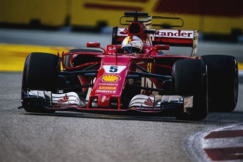 2017 Singapore GP - Sebastian Vettel (Ferrari) [4000x2667] : F1Porn