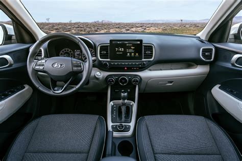 Inside story reveals Wards’ best SUV, car interiors for 2020 - Santander Consumer USA