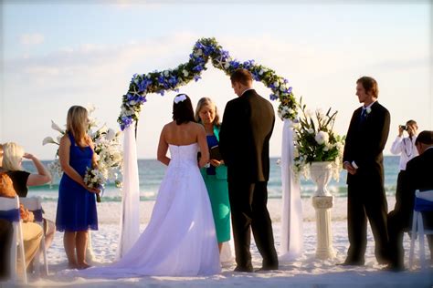 Real Destin Beach Weddings: Mindy and Justin » Panama City Beach Weddings in Florida