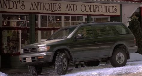 IMCDb.org: 1996 Nissan Pathfinder [R50] in "I'll be Home for Christmas ...