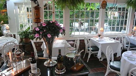 The Terrace at The Charlotte Inn - Martha’s Vineyard Restaurants ...