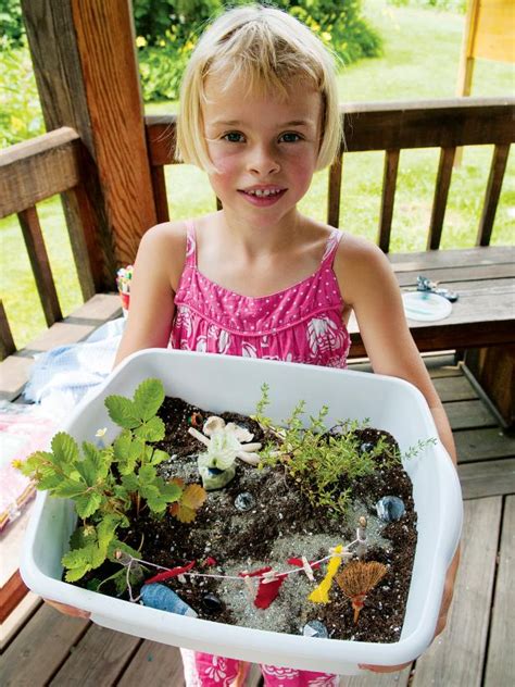 Fairy Garden Flowers and Plants | HGTV