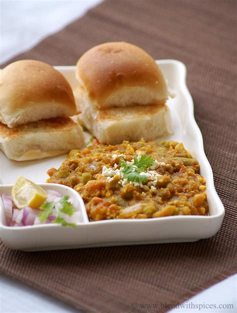 Paneer Pav Bhaji Recipe, How to Make Mumbai Paneer Pav Bhaji Recipe