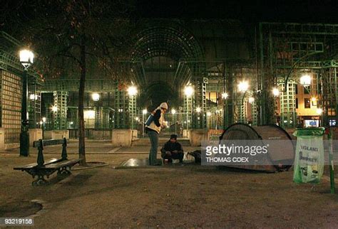 1,071 Medecins Du Monde Photos & High Res Pictures - Getty Images