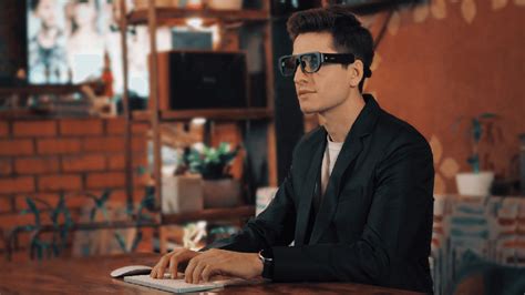 These New Smart Glasses Have 6 Different Virtual Screens for Working on ...