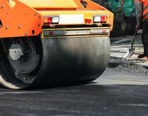 Asphalt Resurfacing - iPave LLC | Serving Pennsylvania and Florida