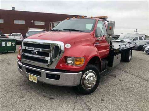 FORD F650 TOW TRUCK -- (2011) : Flatbeds & Rollbacks