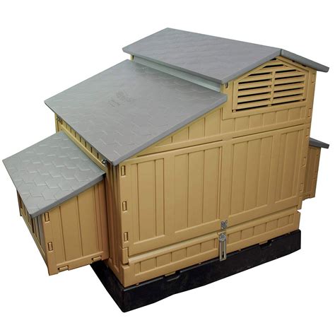 Snap Lock Chicken Coop | The Green Head