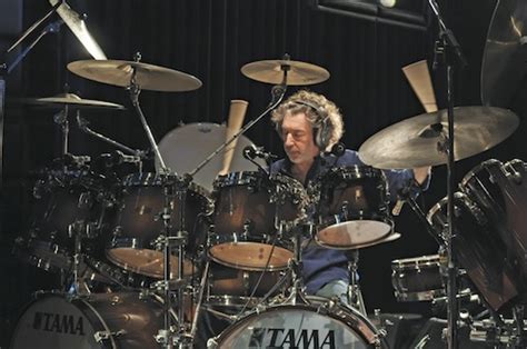 Catching Up With…Simon Phillips - Modern Drummer Magazine