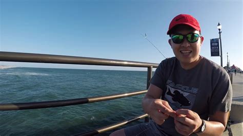 Huntington BEACH PIER FISHING - YouTube