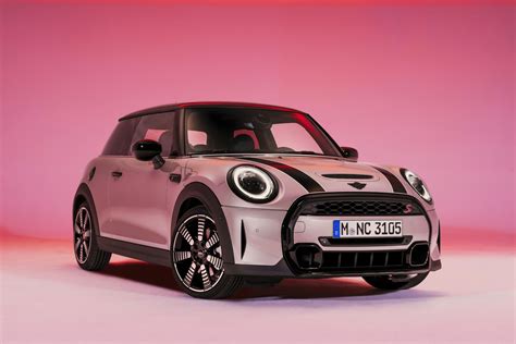 Mini Cooper Hardtop and Convertible models get new update