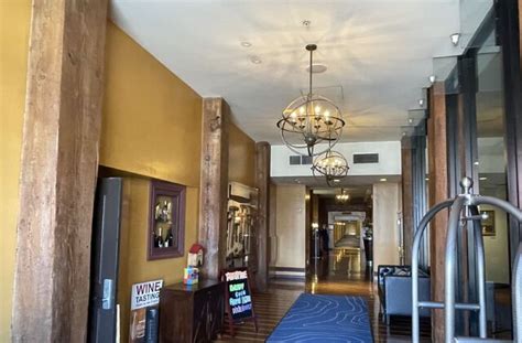 Photos: Argonaut Hotel