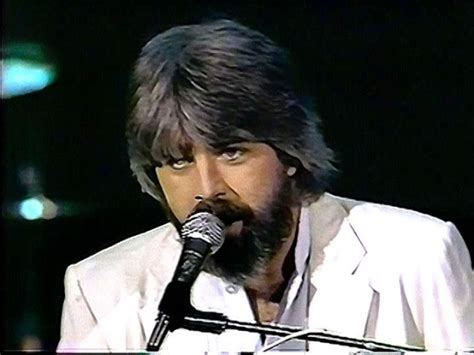 Michael McDonald - I Keep Forgettin' Chords - Chordify