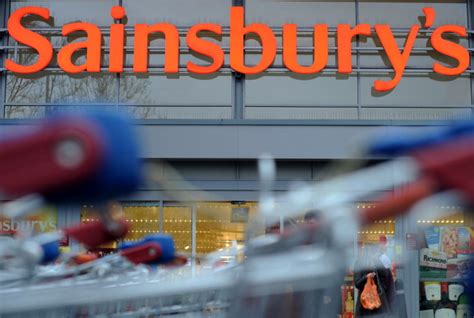 Sainsbury’s Bank chairman Roger Davis steps down