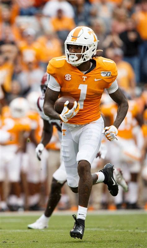 Pin by Clay Housewright on Tennessee Volunteers Football Images ...