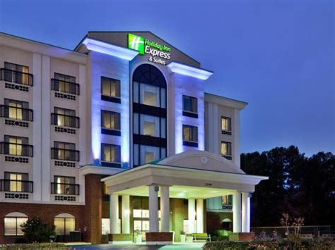 Holiday Inn Express & Suites - Downtown | VisitNC.com