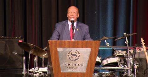 Retiring Illinois Secretary of State Jesse White honored - CBS Chicago