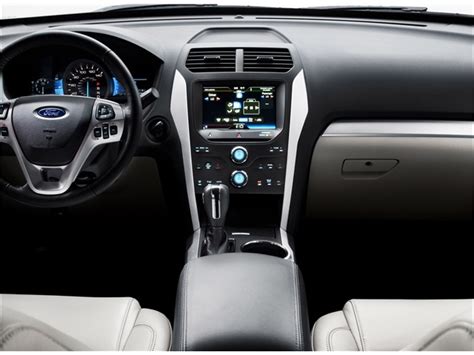 2015 Ford Explorer: 81 Interior Photos | U.S. News