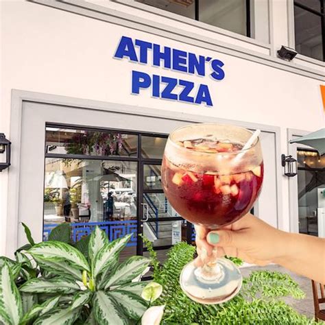 Athen's Pizza Making USA Debut in Maitland | What Now Orlando 2022