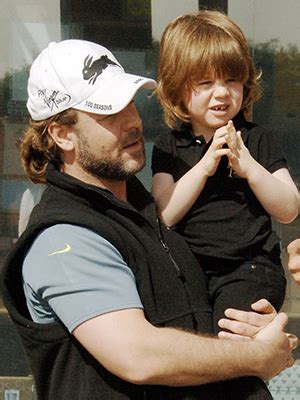 Russell Crowe and Family: Photos of Him With Ex-Wife & Sons – Hollywood ...