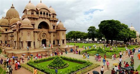 Belur Math Kolkata (Timings, History, Entry Fee, Images, Built by & Information) - Kolkata Tourism