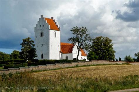 Pictures of Denmark - Sjaelland-0002 - a village church, traditional Danish architecture