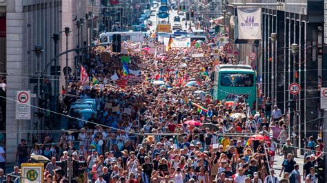 Berlin protest: Large demonstrations at Brandenburg Gate over Covid-19 restrictions - CNN