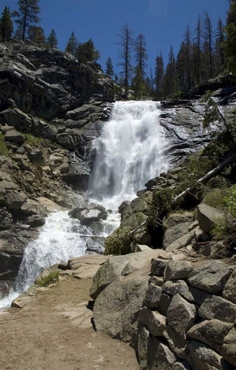 17 Best images about Waterfalls of the Sierra Nevada on Pinterest ...