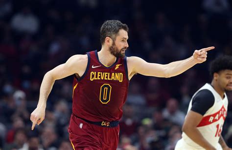 Kevin Love, Cleveland Cavaliers blow out shorthanded Toronto Raptors ...