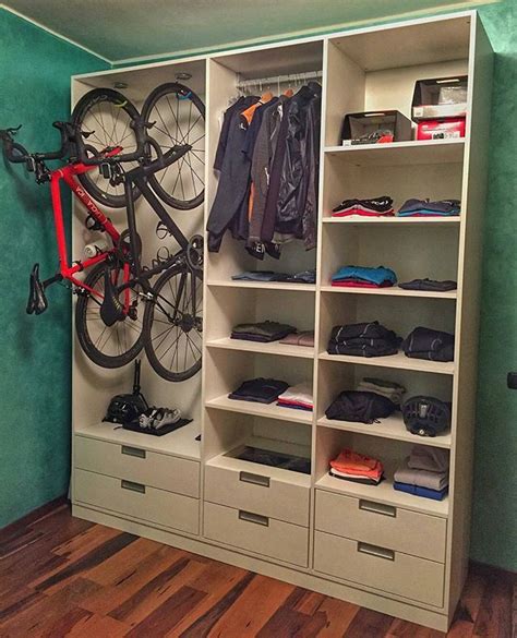 Awesome bike rack idea!!! | Bike storage apartment, Bike storage rack ...