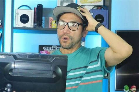 Ray Snakeyes y Juegamer han reaccionado sobre los videojuegos que tendra la consola de ...