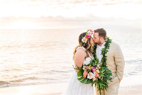 9 Steps to Creating a Dream Hawaii Wedding - Floral, Add-Ons & More