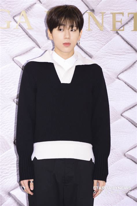 Zico Reveals How Many Female Idols Have Asked Him Out - Koreaboo