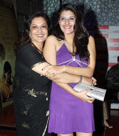 moushumi chatterjee daughter megha chatterjee 1 - Newstrend