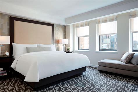 NYC Hotel Suites - Manhattan | JW Marriott Essex House New York