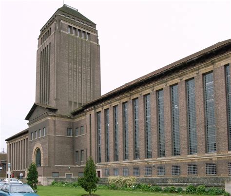 Landscaping redesign to surround Cambridge University Library