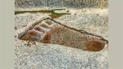 Hanuman ji's giant footprint, hanging pillar and more, why Veerabhadra Temple in Lepakshi is a ...