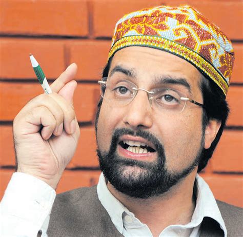 Mirwaiz Umar Farooq placed under house arrest : The Tribune India